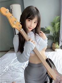 桜 Jing Ningning - NO.033 Guitar Sister(12)